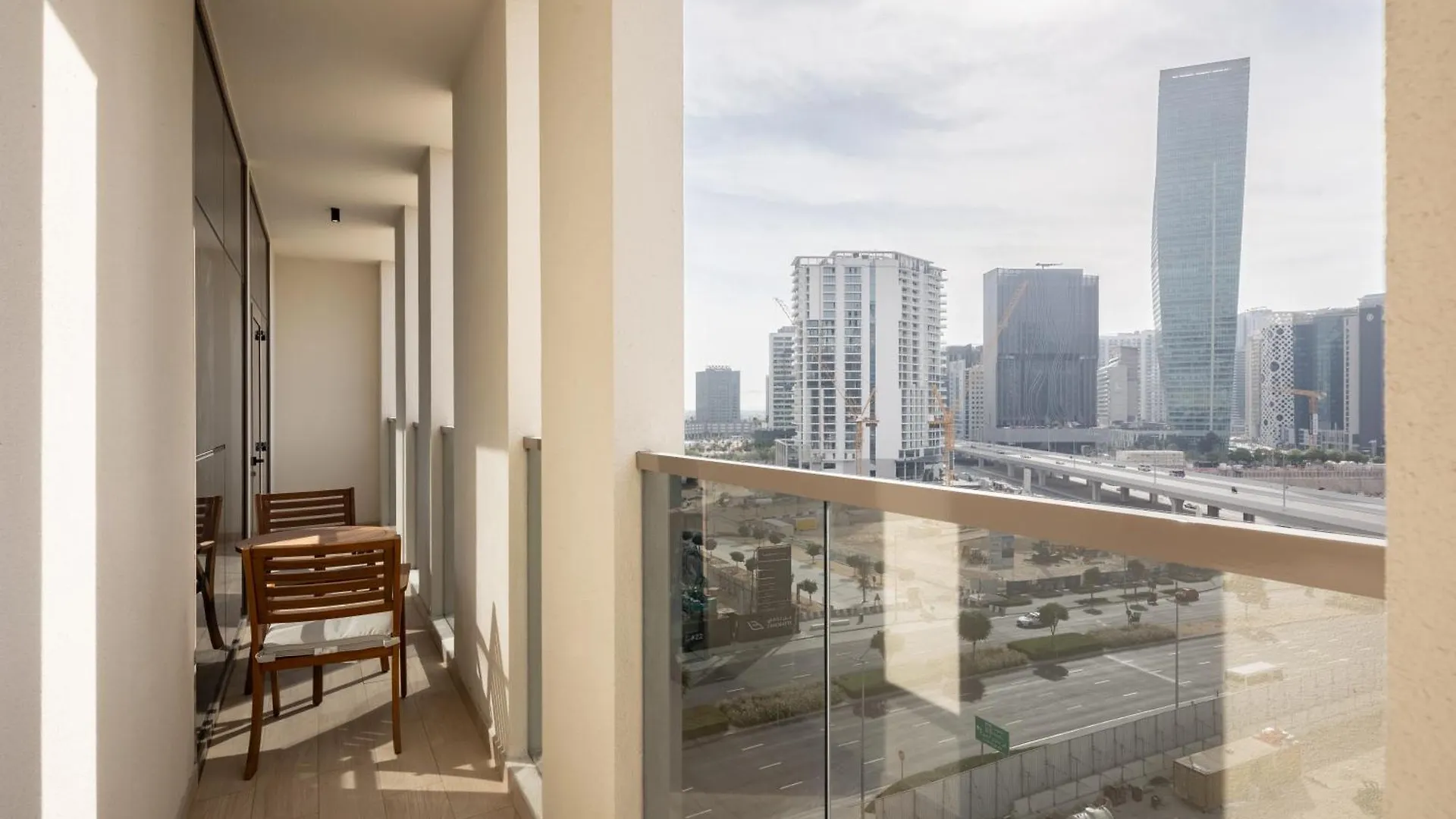 Apartment Canal View, Partial Burj Khalifa View, Brand New Dubai United Arab Emirates