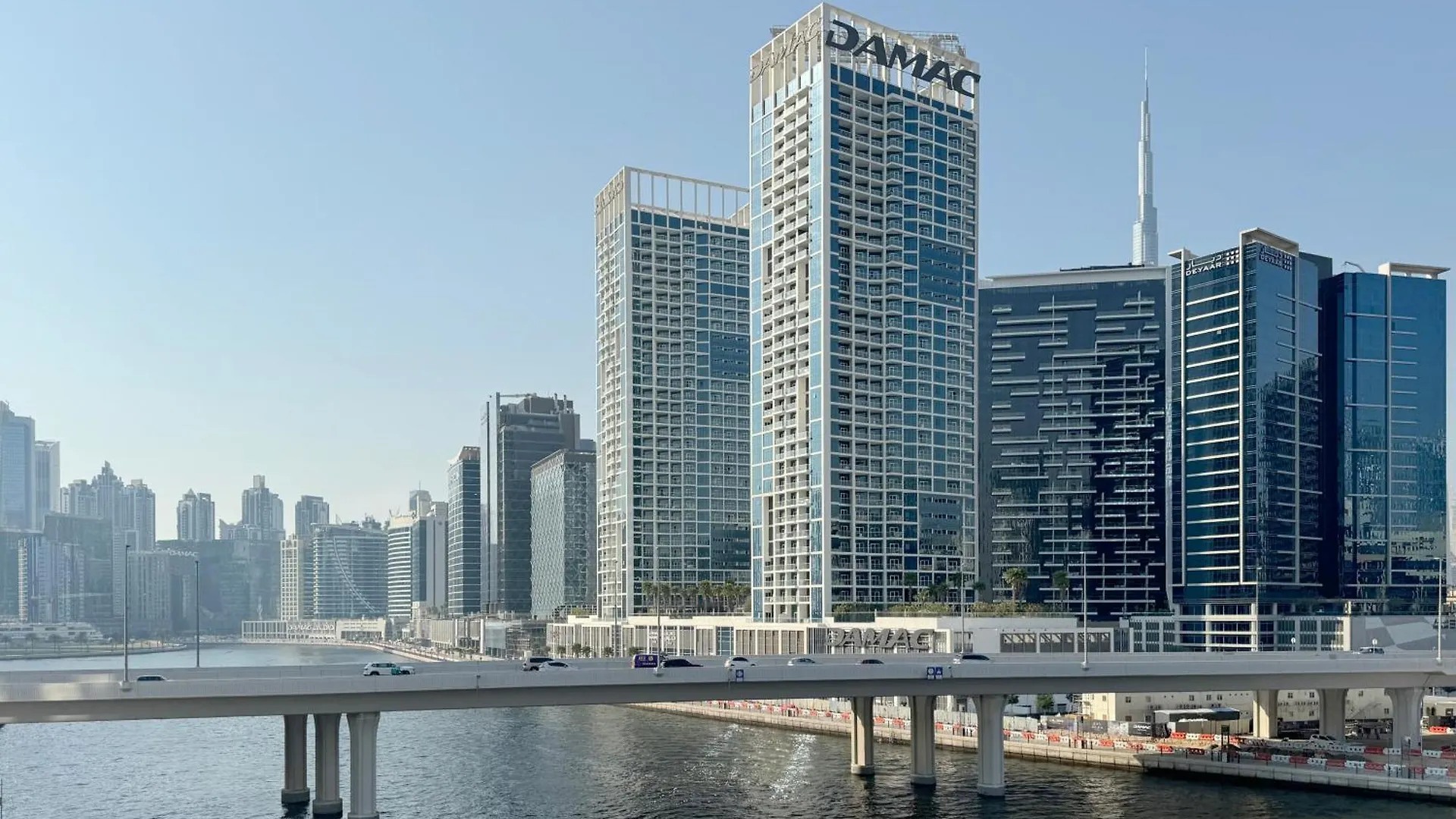 Canal View, Partial Burj Khalifa View, Brand New Dubai United Arab Emirates