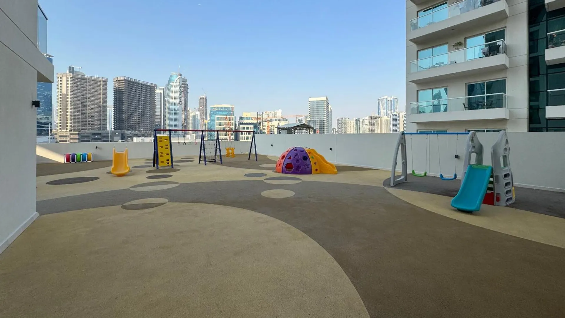 Canal View, Partial Burj Khalifa View, Brand New Dubai