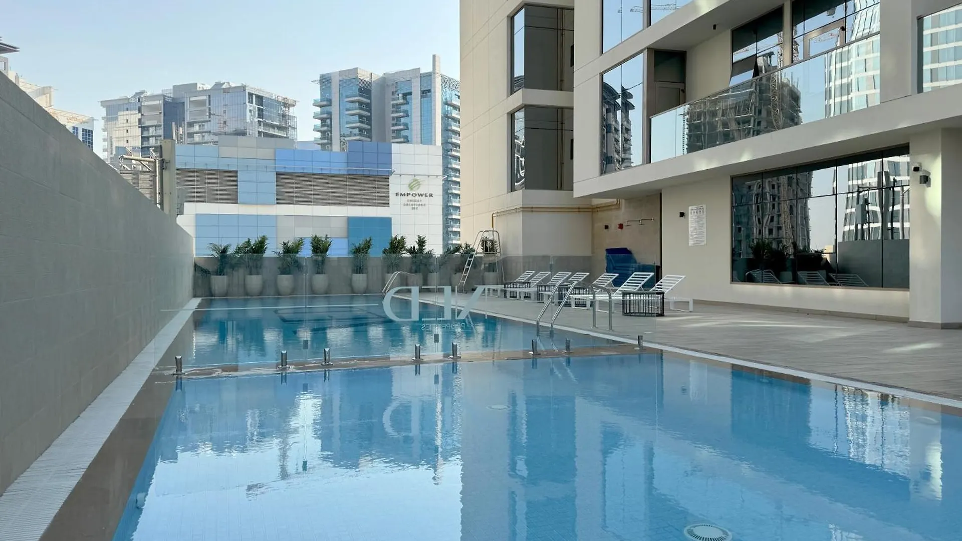Apartment Canal View, Partial Burj Khalifa View, Brand New Dubai